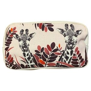 Giraffe cotton blend pouch. Nwot